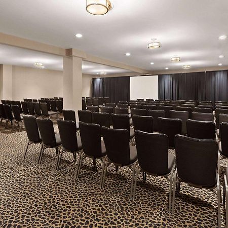 Wyndham Garden Norfolk Downtown Otel Dış mekan fotoğraf