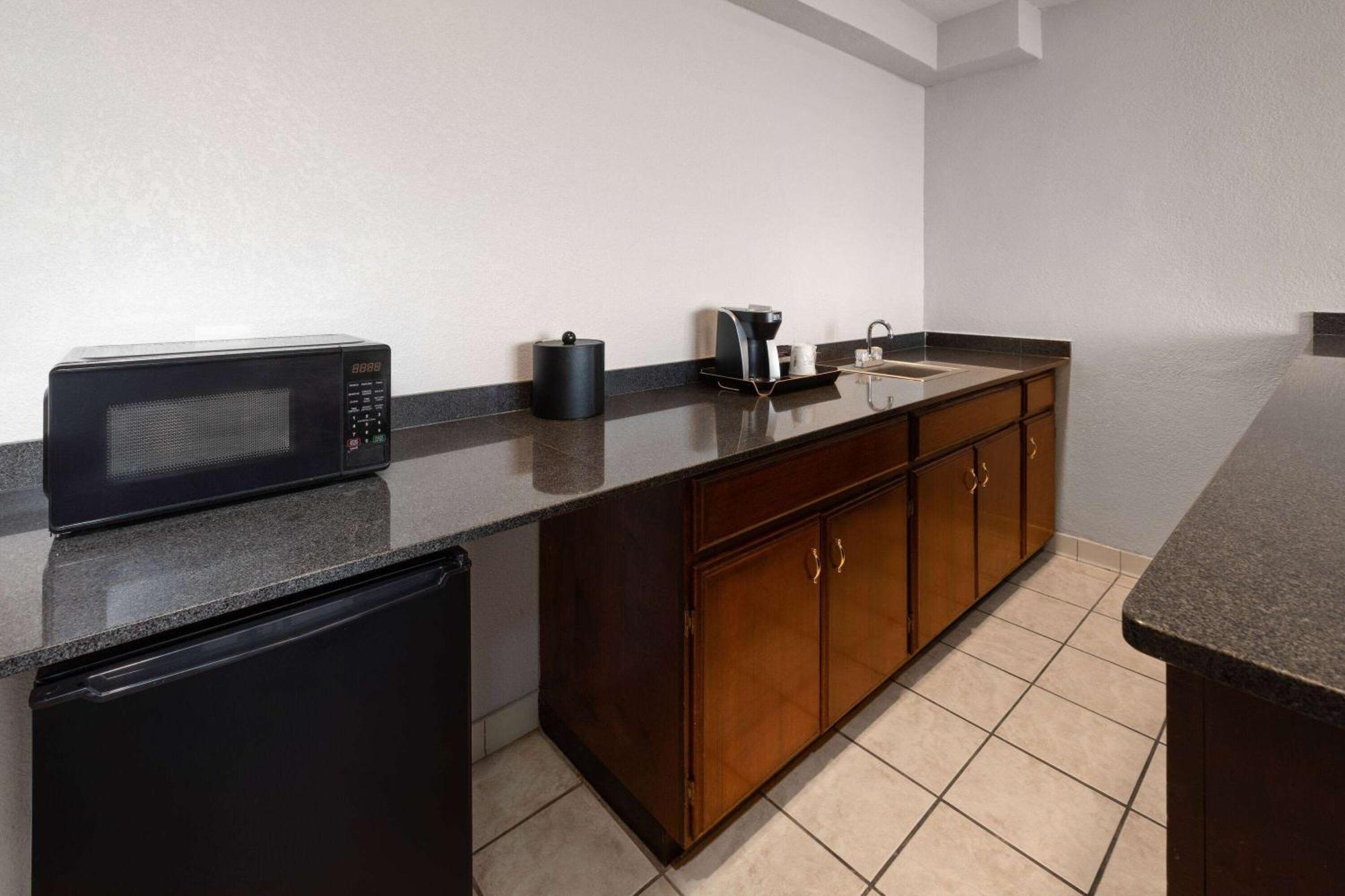Wyndham Garden Norfolk Downtown Otel Dış mekan fotoğraf