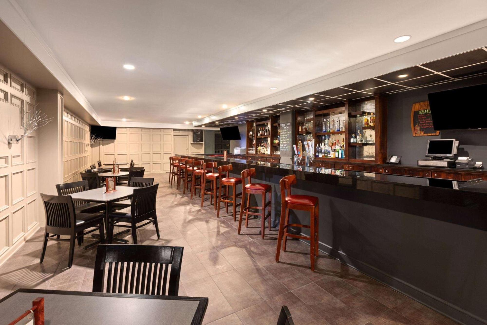 Wyndham Garden Norfolk Downtown Otel Dış mekan fotoğraf